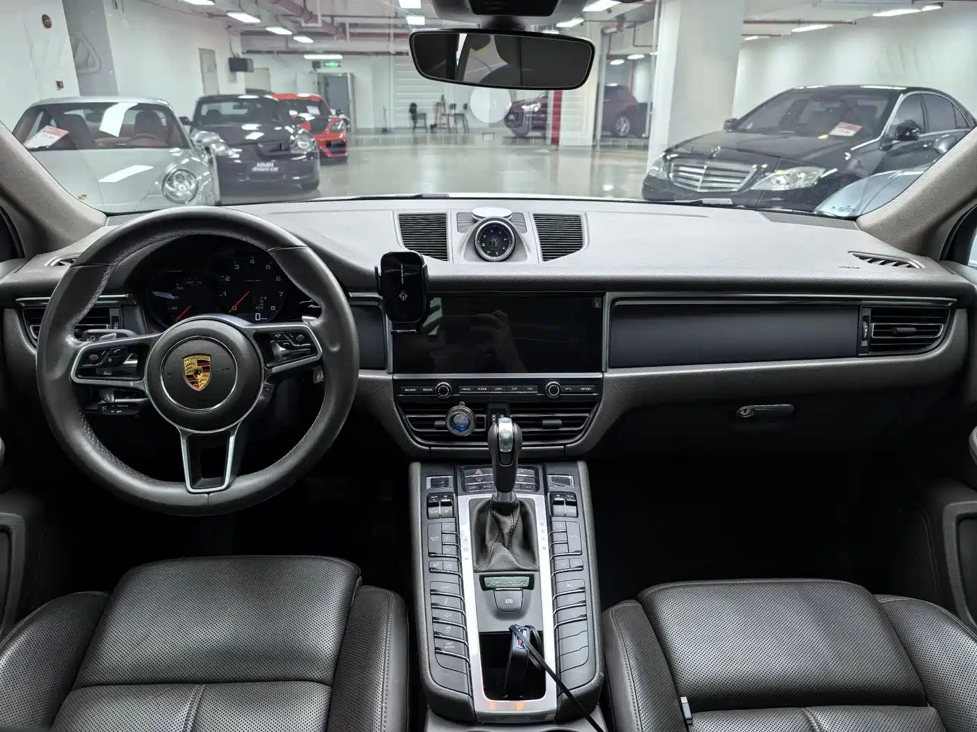 Porsche Macan 2021 Macan 2.0T фото 10