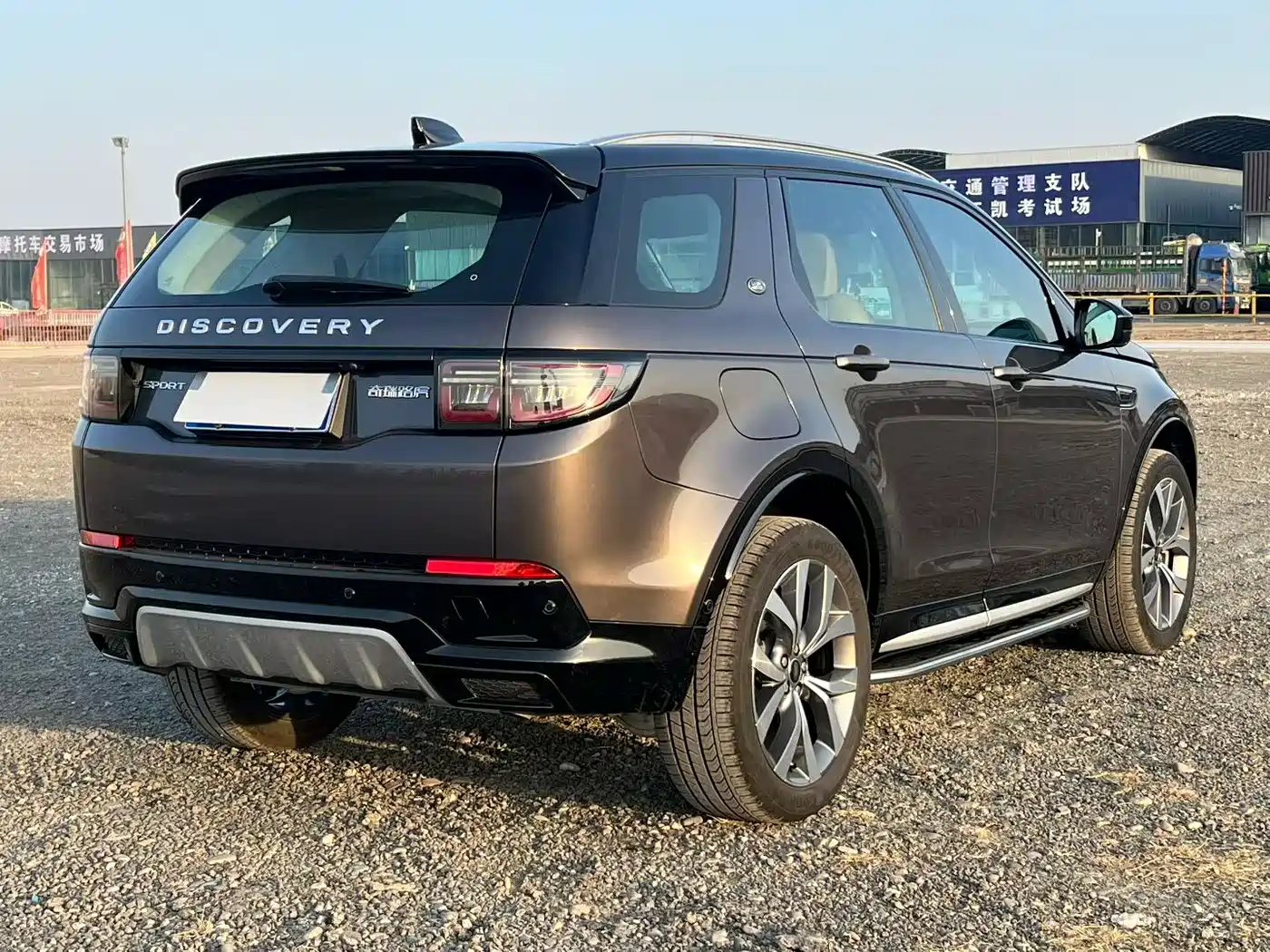 LAND ROVER DISCOVER SPORTS
