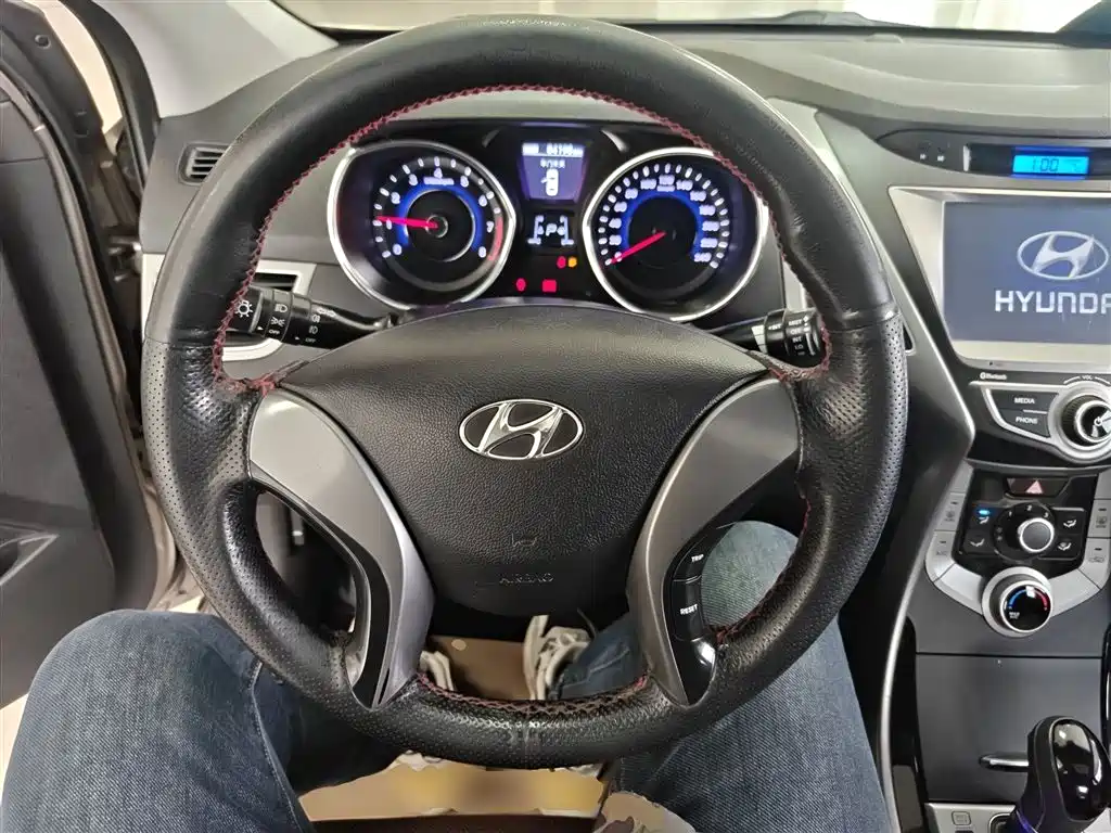 Hyundai Langdong 2015 1.6L Auto Premium фото 11