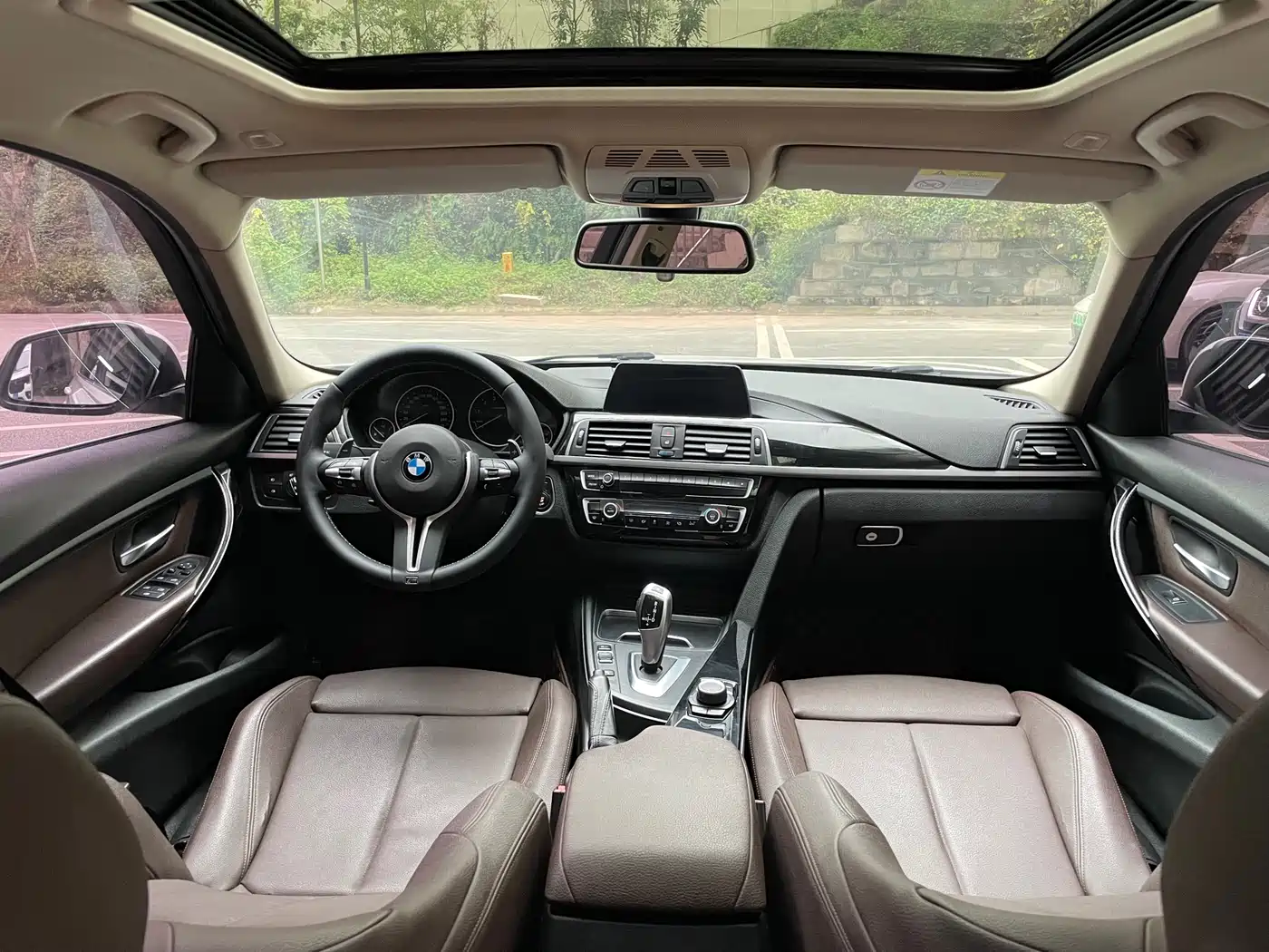 BMW 3 Series 2018 320Li Fashion Style фото 19