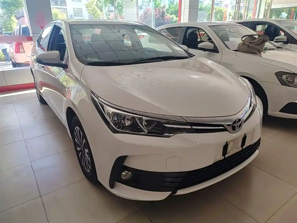 Toyota Levin 2018 185T CVT Prestige Edition China VI фото 4