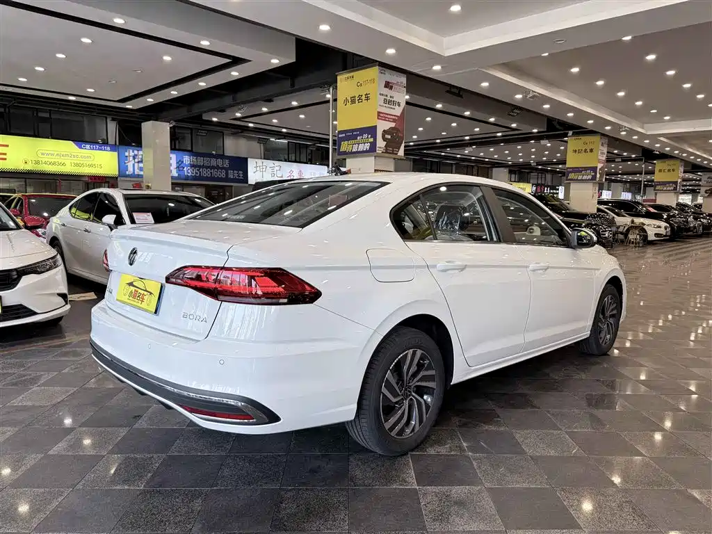 Volkswagen Bora 2025 200TSI DSG Joy Ride Navigation Edition фото 33