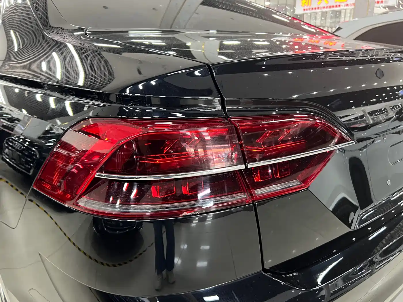 Volkswagen Phideon 2018 Facelift 380TSI FWD Flagship фото 12
