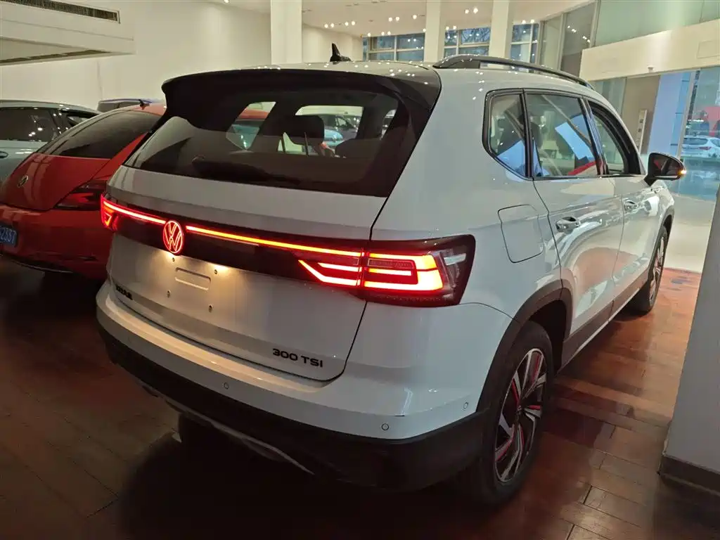 Volkswagen Tharu 2024 300TSI 2WD Moon Premium Edition фото 23