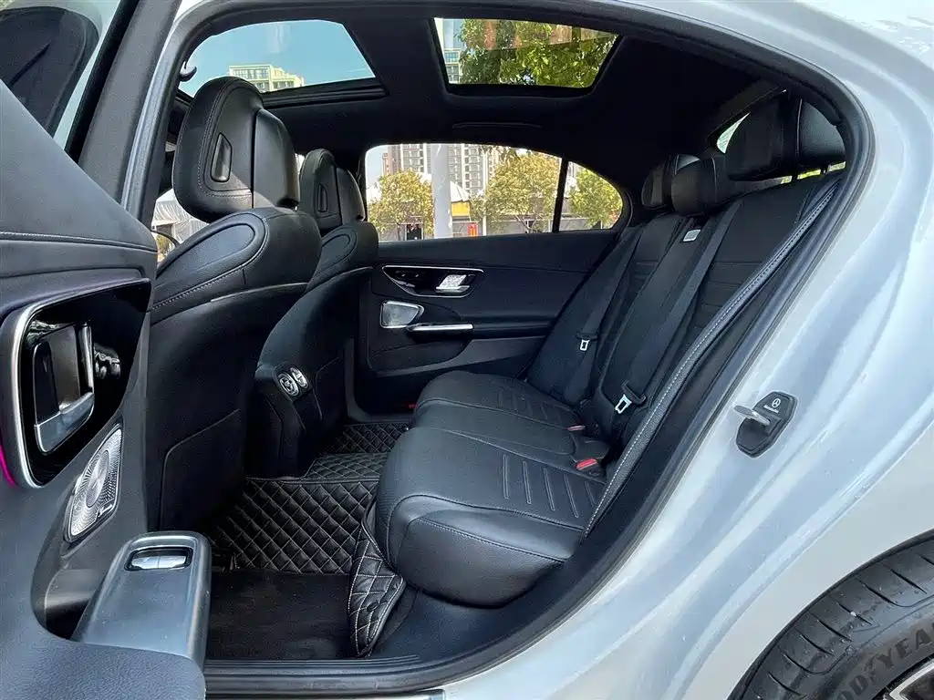 Mercedes-Benz C-Class 2023 C 260 L Sport фото 6