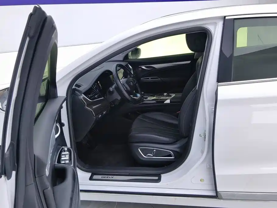 Geely Borui 2019 2018 1.5T MHEV Premium Edition