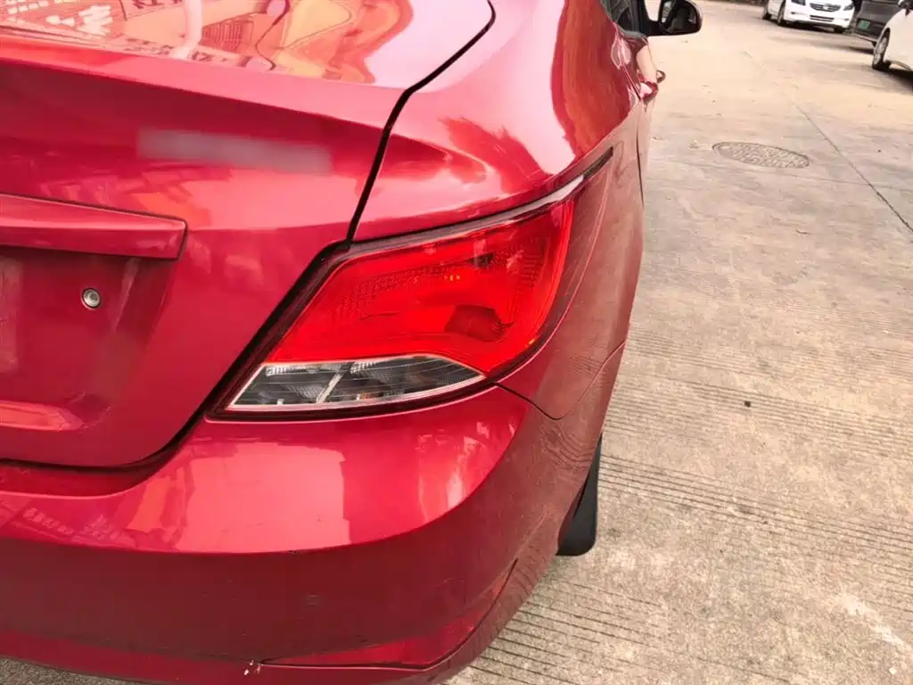 Hyundai Verna 2014 1.4L Automatic Smart GLS фото 8