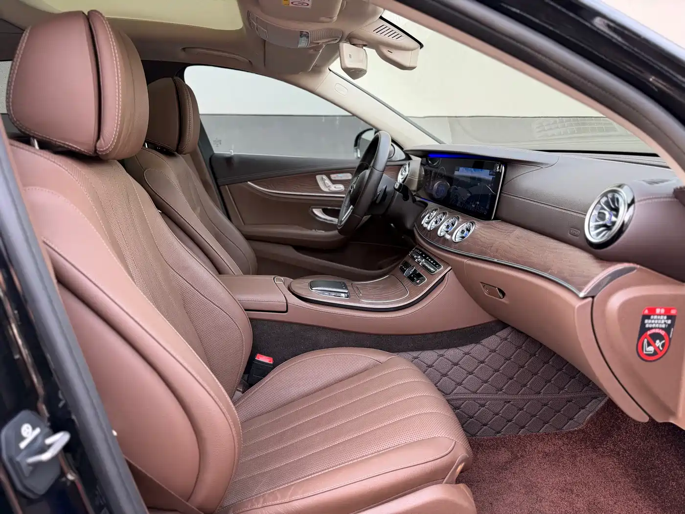 Mercedes-Benz E-Class 2020 Facelift E 300 L Exclusive фото 15