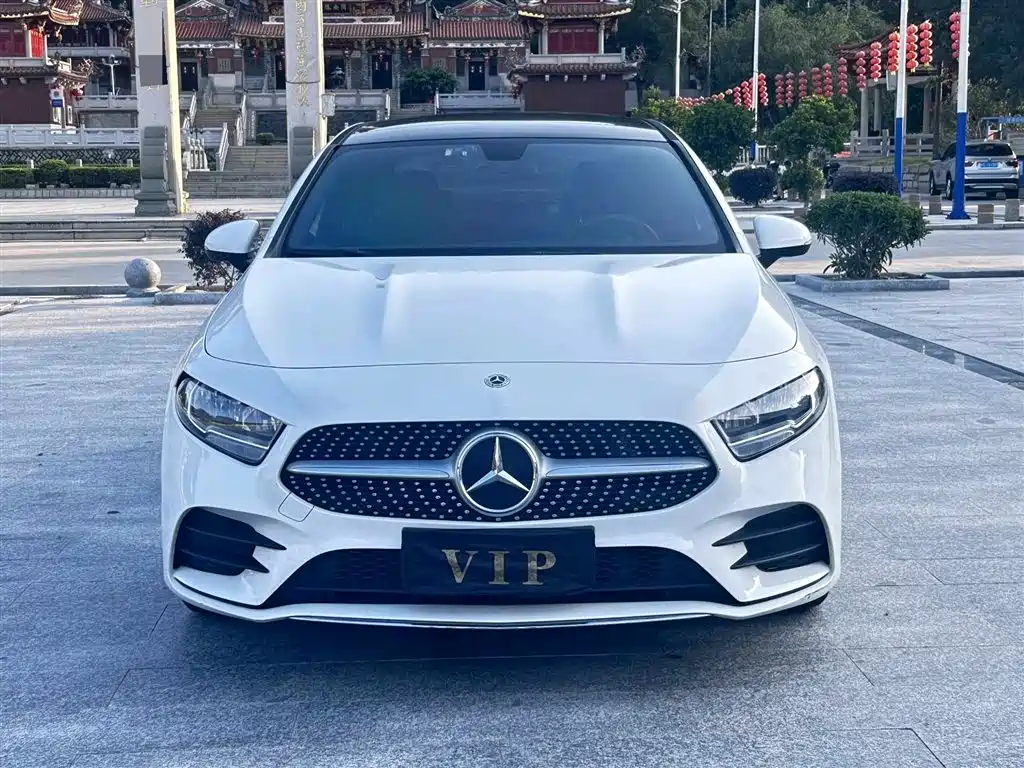 Mercedes-Benz A-Class 2022 A 180 L Sport Sedan фото 2