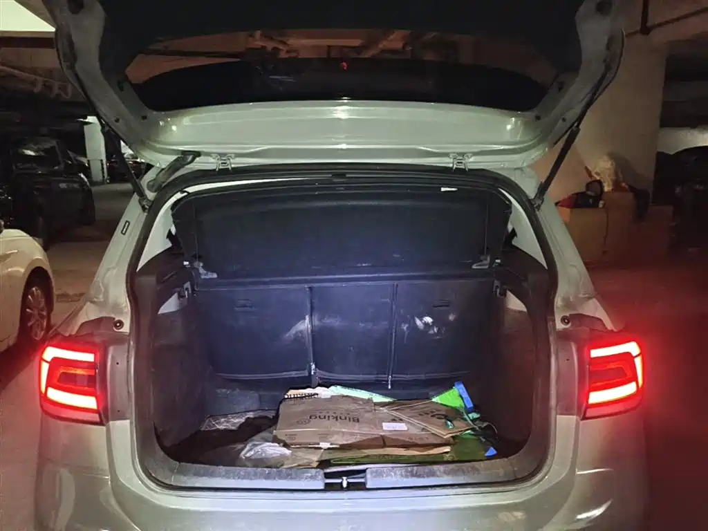 Volkswagen T-Cross 2019 1.5L Automatic Trend Edition фото 19