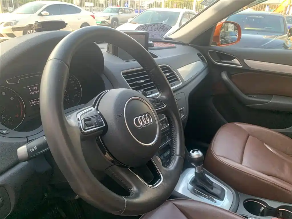 Audi Q3 2015 35 TFSI Comfort фото 9