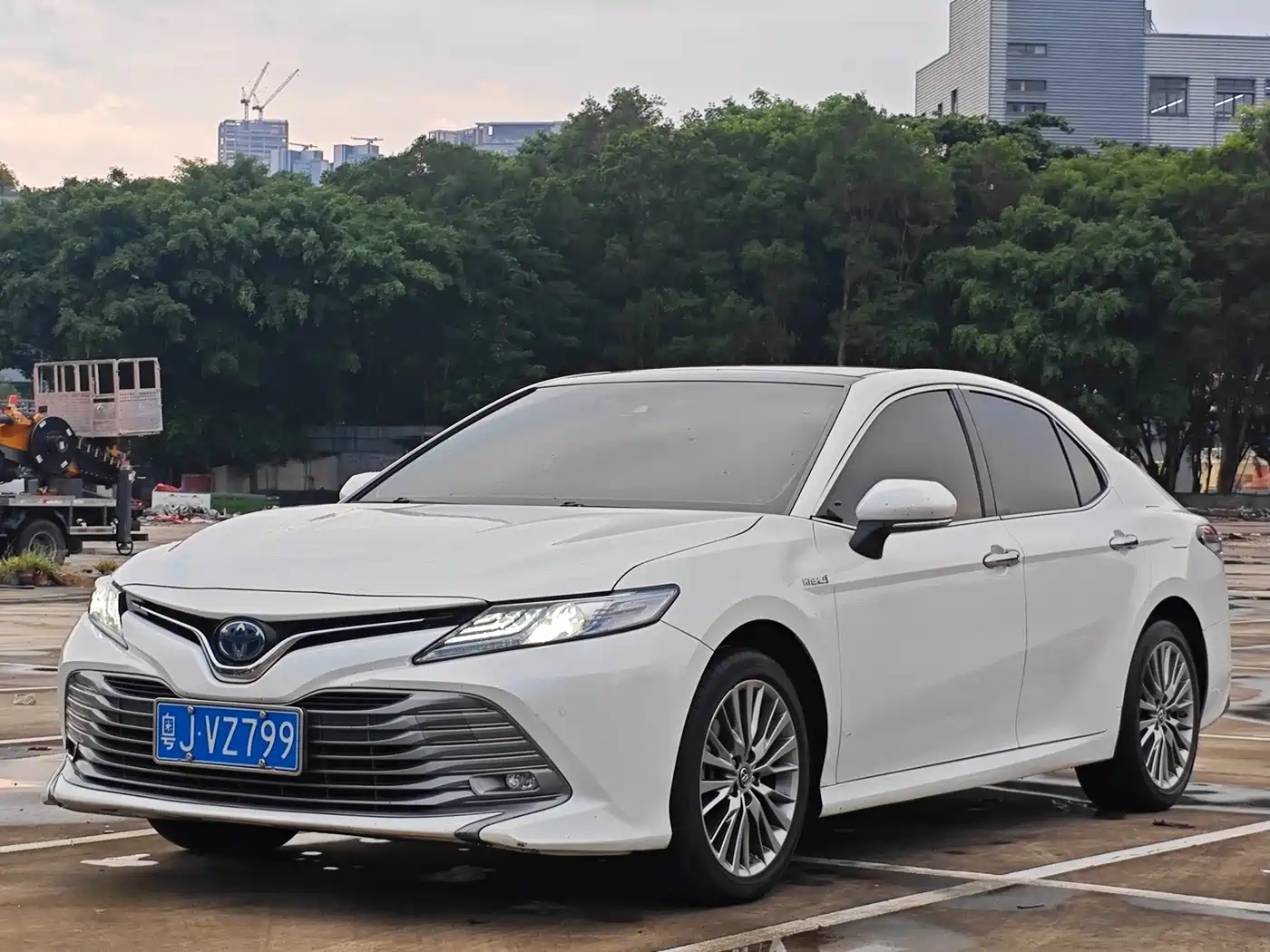 Фото 1 - Toyota Camry