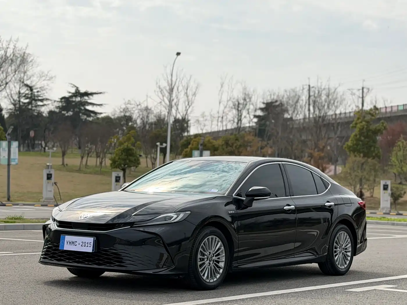Toyota Camry 2024 Hybrid 2.0HGVP Luxury Edition