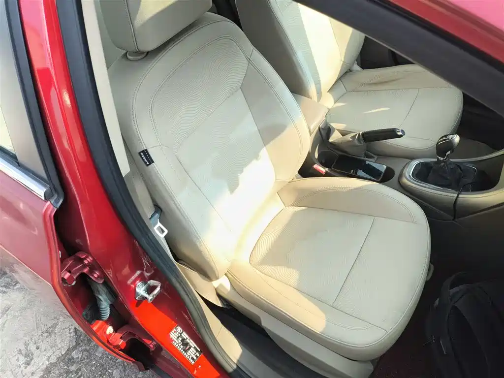 Buick Excelle 2013 Model GT 1.6L Manual Progressive фото 25