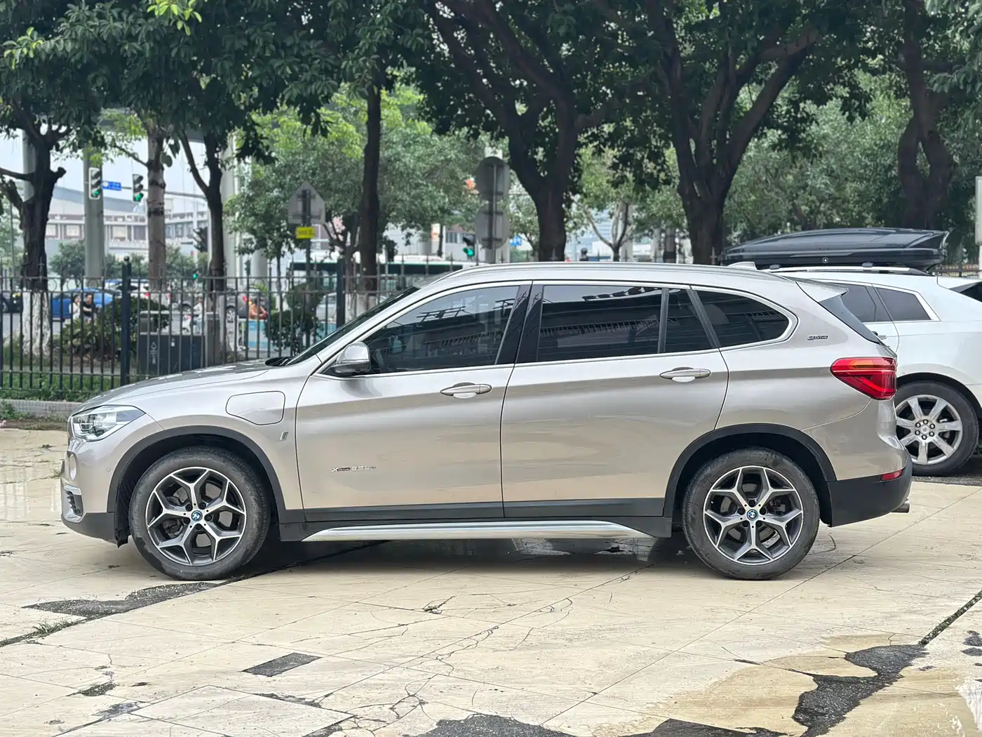 BMW X1 New Energy 2018 xDrive25Le Luxury Model фото 5