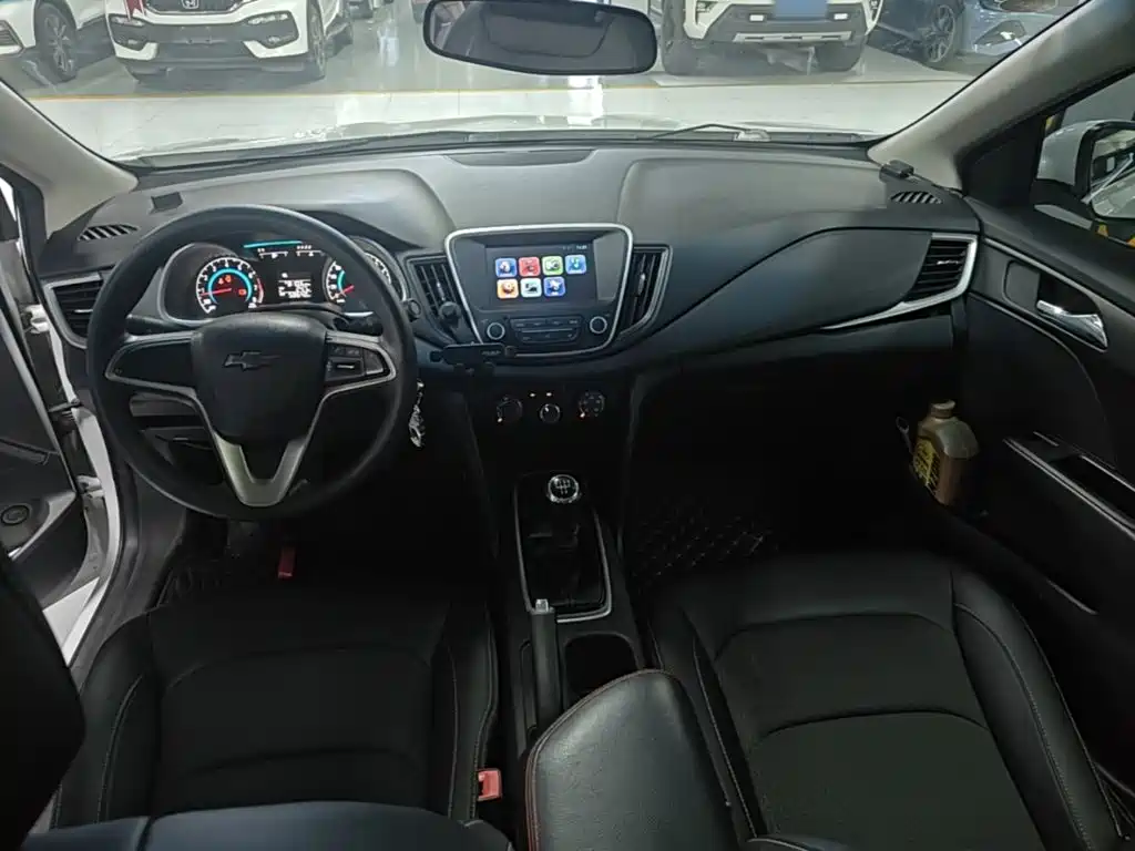 Photo 10 - Chevrolet Cavalier