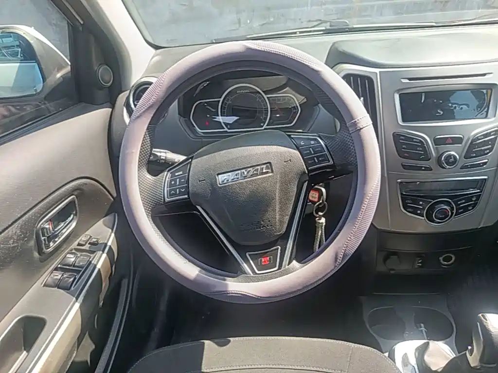 Фото 11 - Haval H1