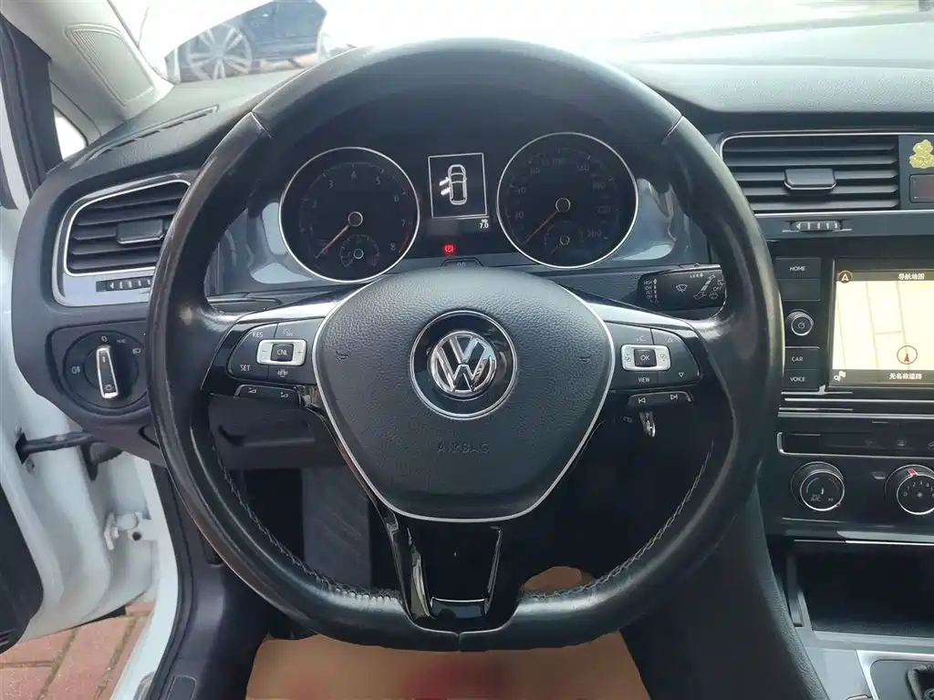 Volkswagen Golf 2019 1.6L Auto Comfort (China V) фото 3