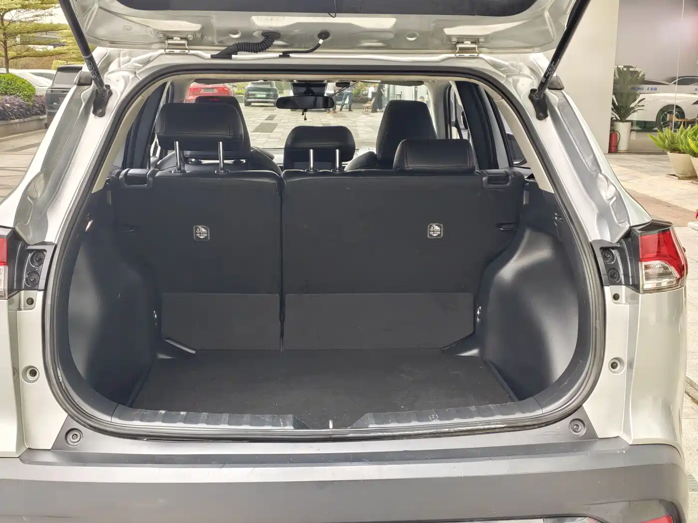 Toyota Frontlander 2022 2.0L CVT Leading Edition фото 26