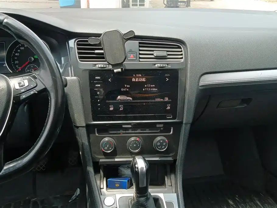 Volkswagen Golf 2020 Beloved Edition 280TSI DSG Comfort фото 13