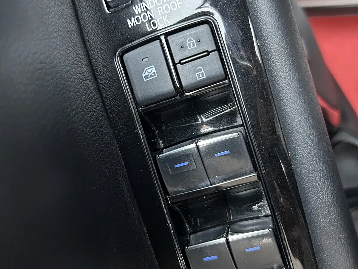 Фото 20 - Toyota Vellfire