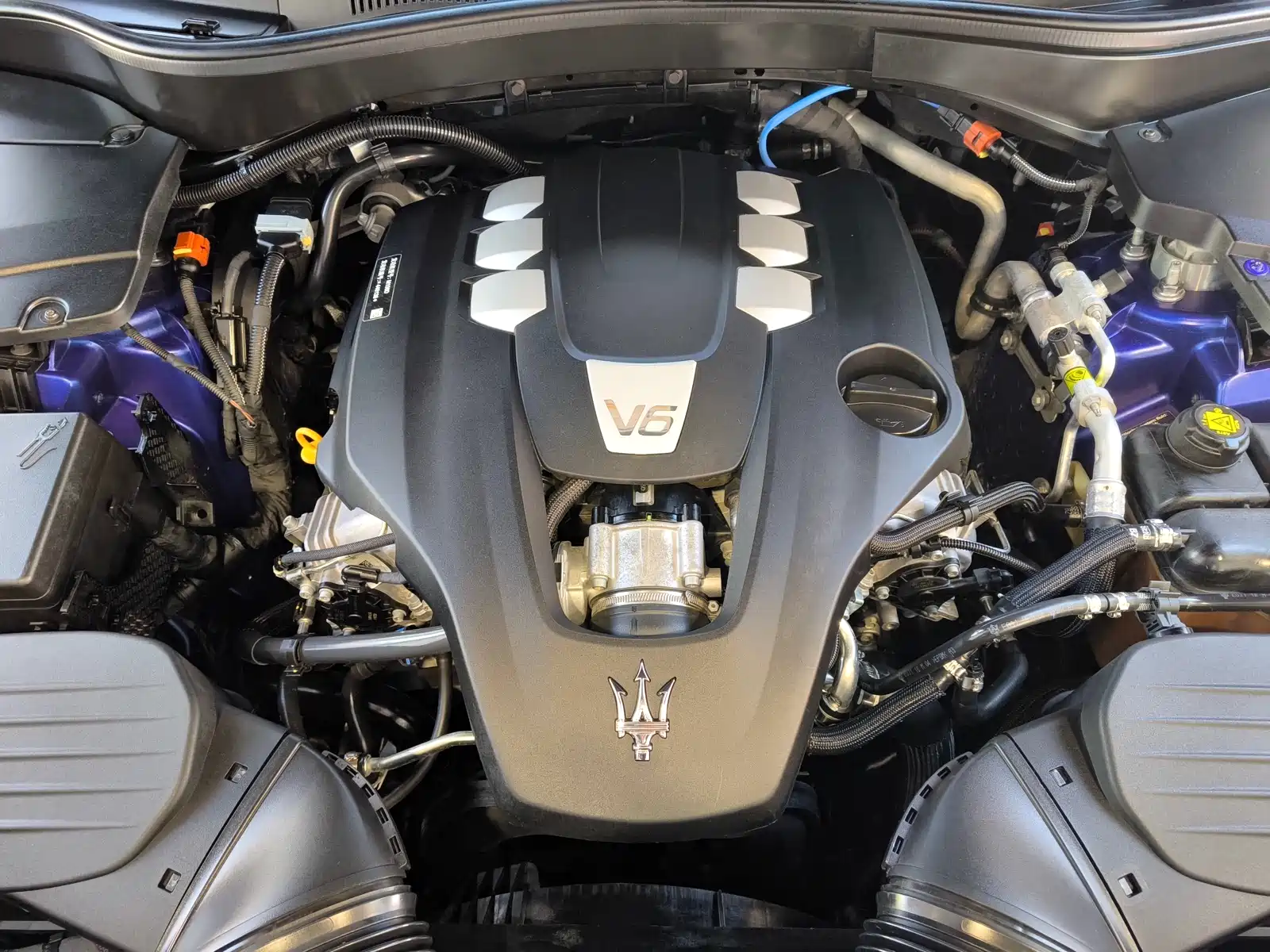 Photo 30 - Maserati Levante