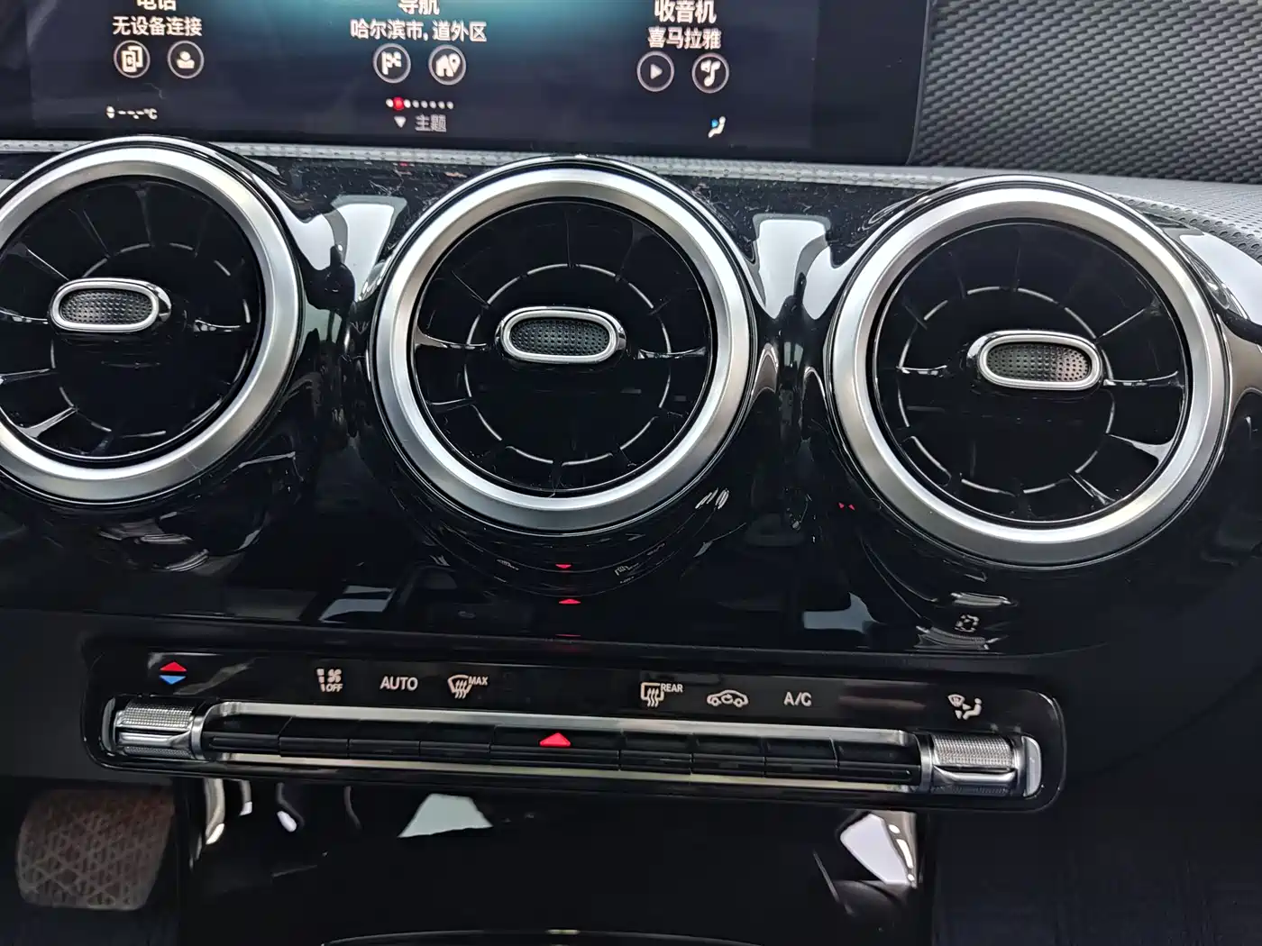 Mercedes-Benz A-Class 2022 A 180 L Sport Sedan фото 14