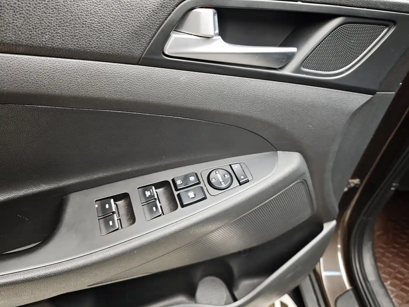 Hyundai Tucson 2015 1.6T Dual Clutch 2WD Smart фото 16
