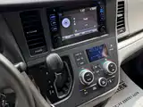 Photo 29 - Toyota Sienna