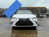 Фото 2 - Lexus ES