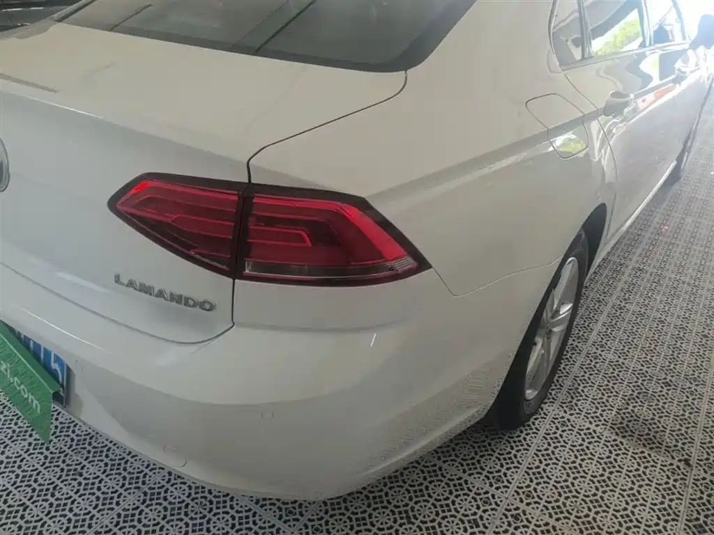 Volkswagen Lamando 2018 230TSI DSG Trend Edition фото 8
