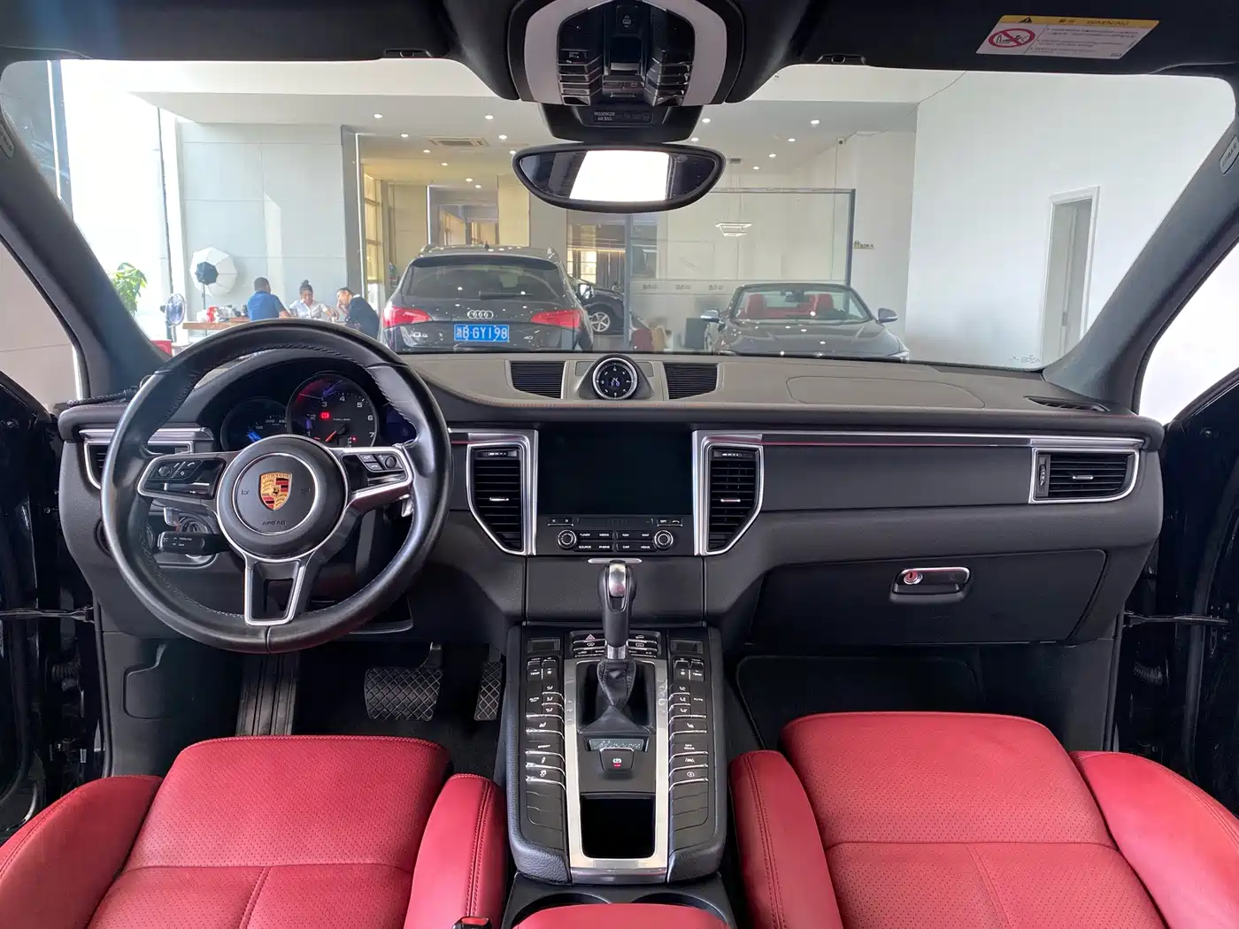 Porsche Macan 2017 Macan 2.0T фото 5
