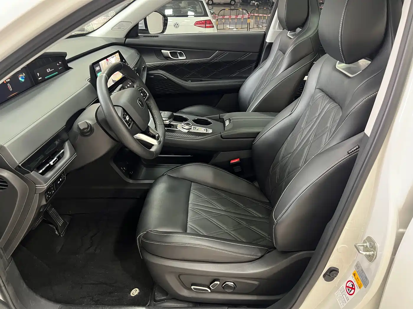 Changan UNI-K 2024 2024 2.0T FWD Global Edition