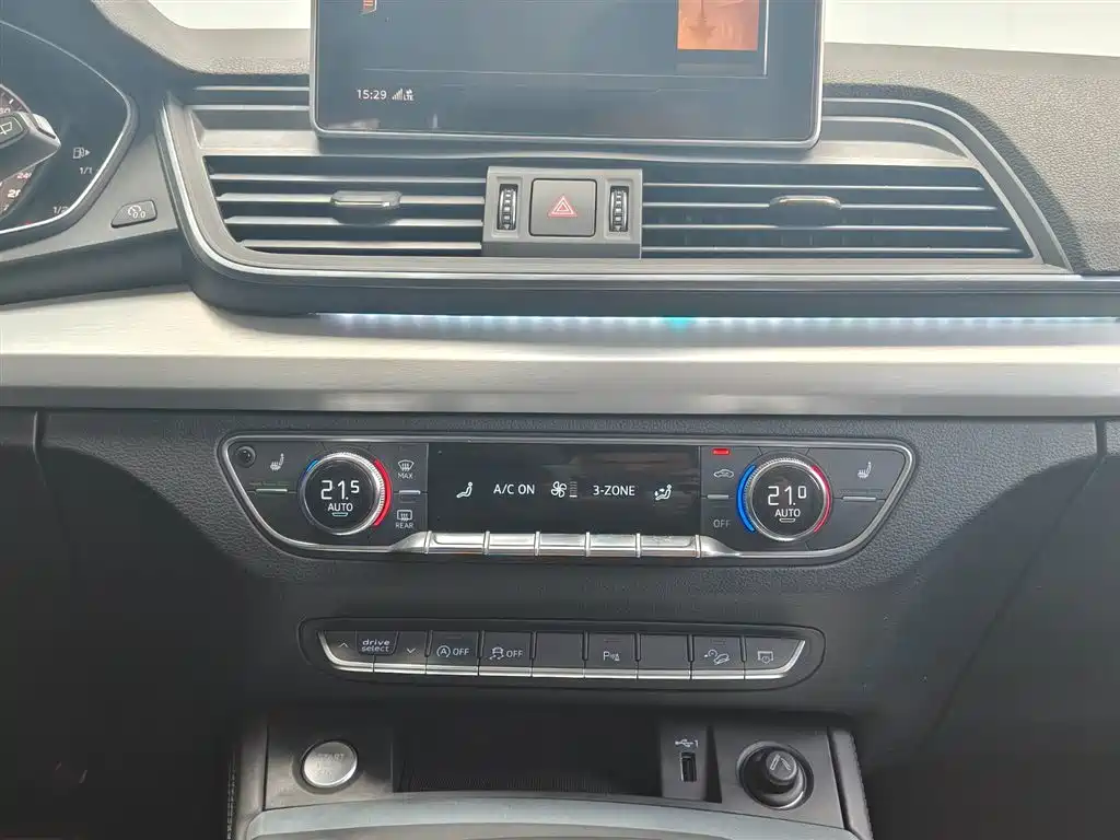 Audi Q5L 2018 40 TFSI Premium Fashion China VI фото 7