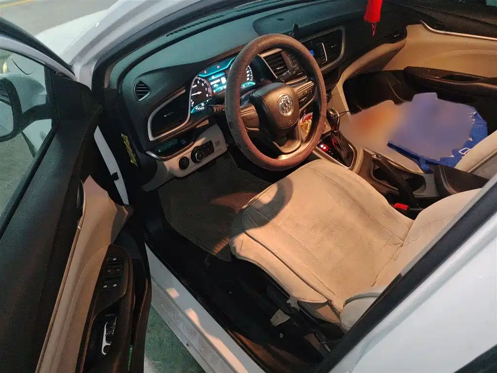 Buick Excelle 2015 15N Automatic Elite фото 14
