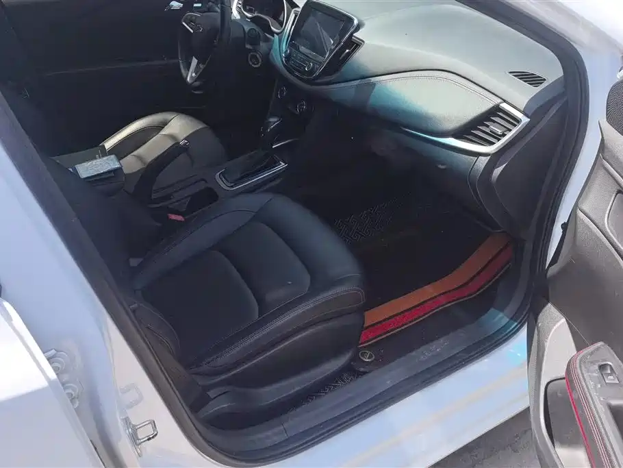Chevrolet Monza 2019 RS 330T Auto Smooth Edition China VI фото 8