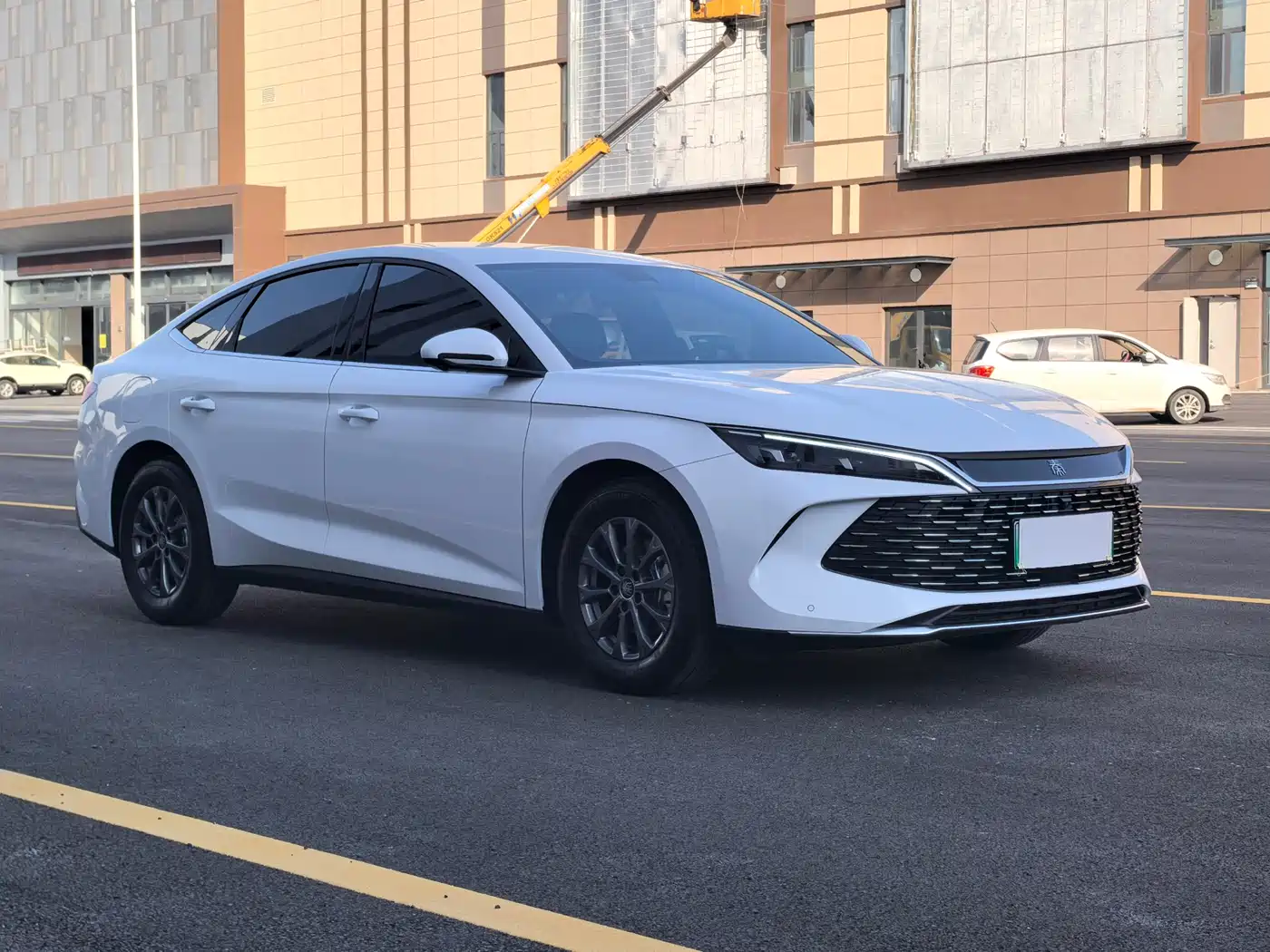 BYD Qin L 2026 DM-i 128KM Progressive фото 3