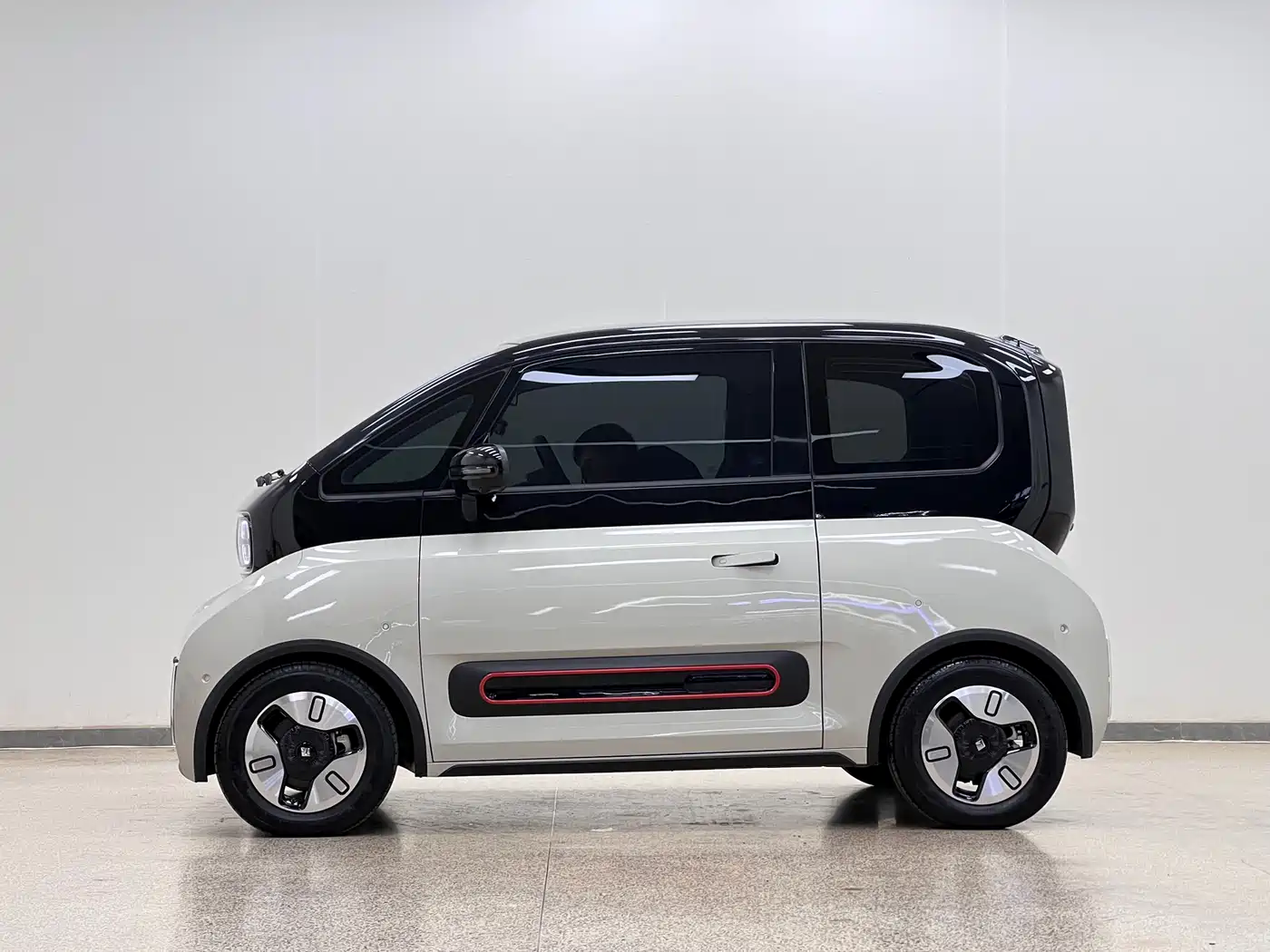 Baojun KiWi EV 2024 2022 Artist Lite NMC