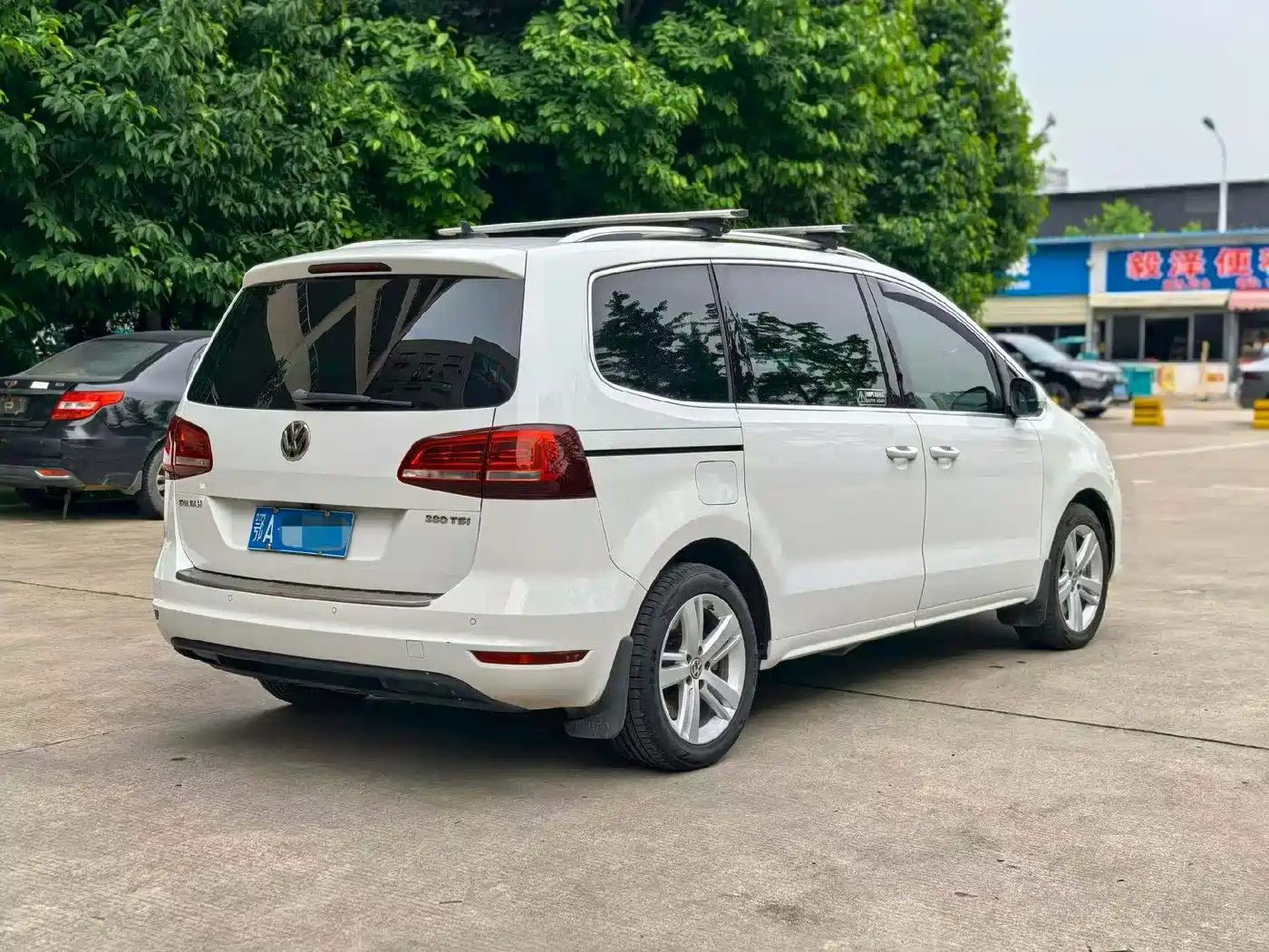 Volkswagen Sharan 2016 380TSI Comfort 7-seater фото 7