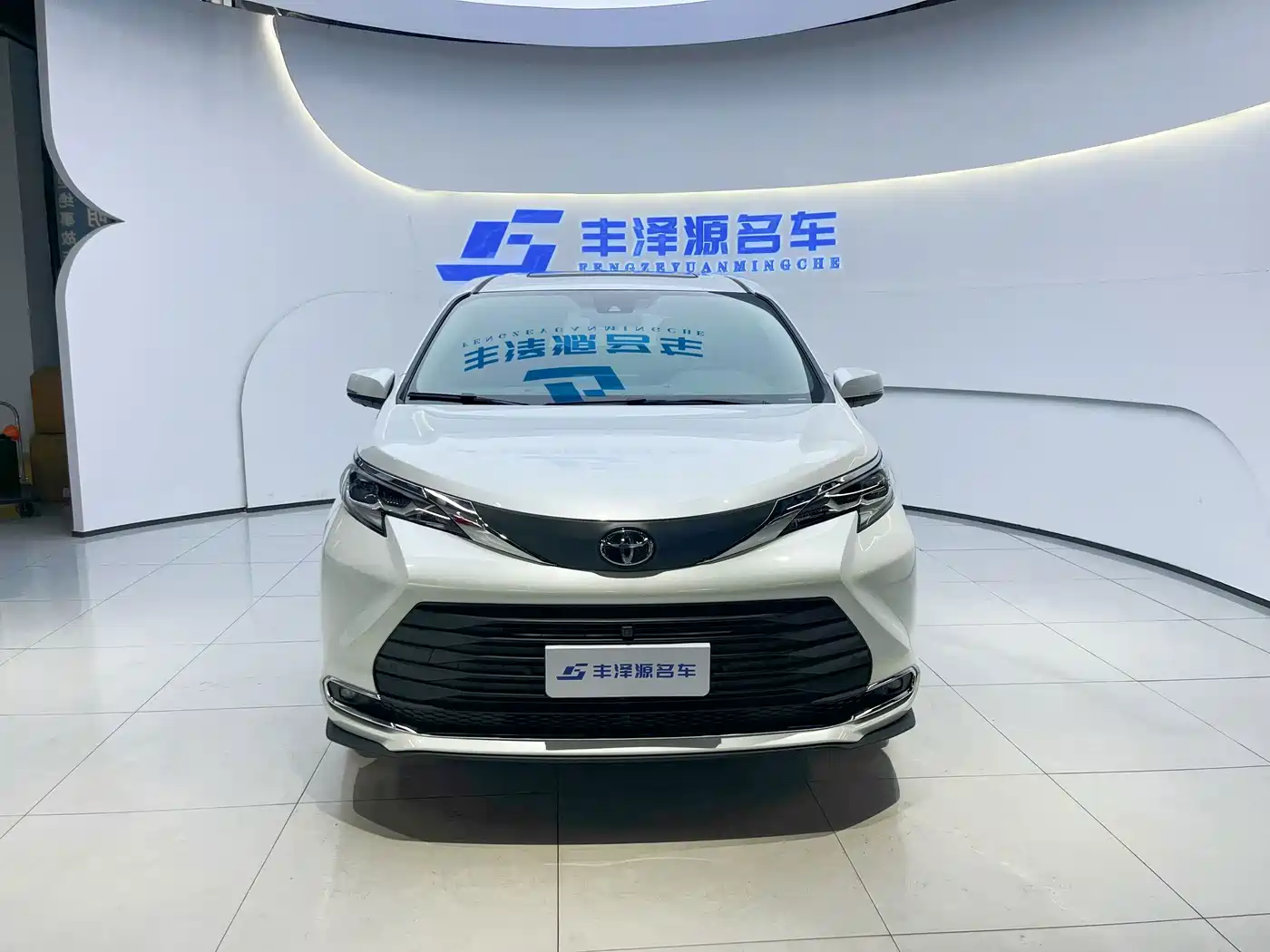 Toyota Sienna 2026