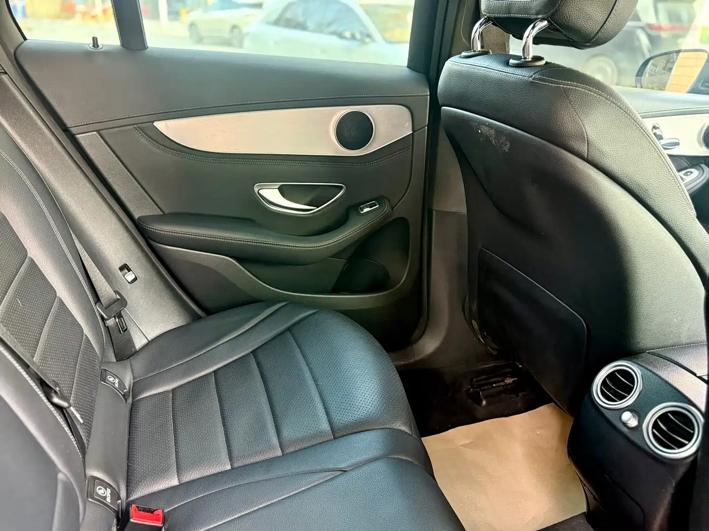 Mercedes-Benz GLC 2018 GLC 200 4MATIC фото 13