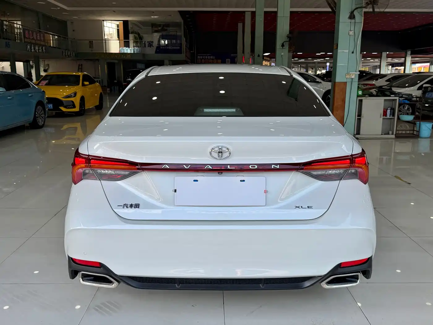 Toyota Avalon 2020 2019 2.0L XLE Premium Edition (China VI)