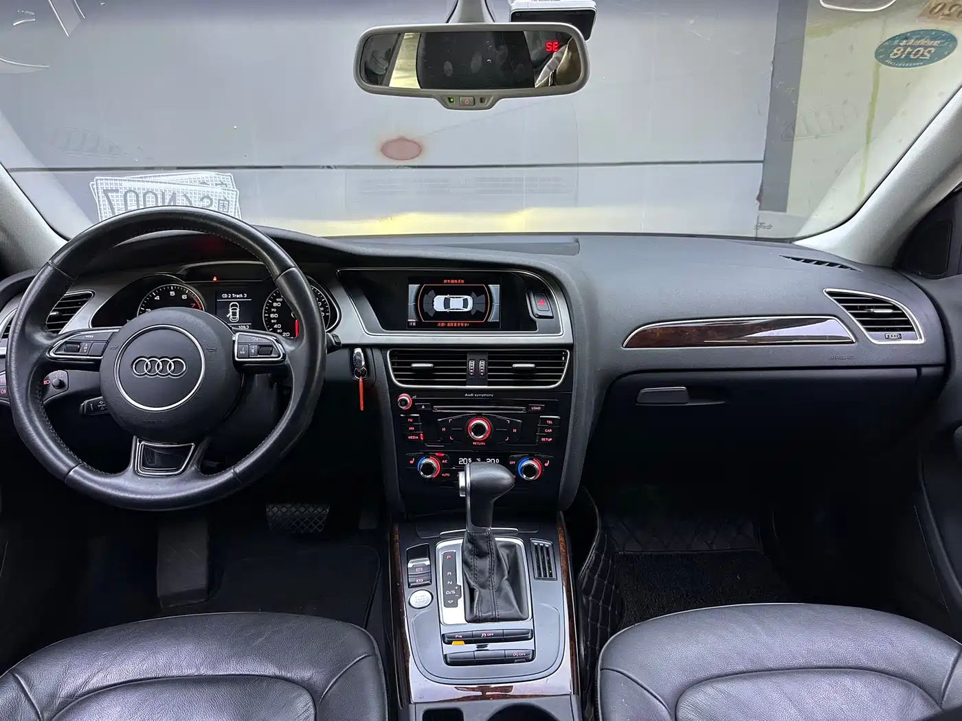 Audi A4L 2016 35 TFSI Collector's Edition S line Comfort фото 7