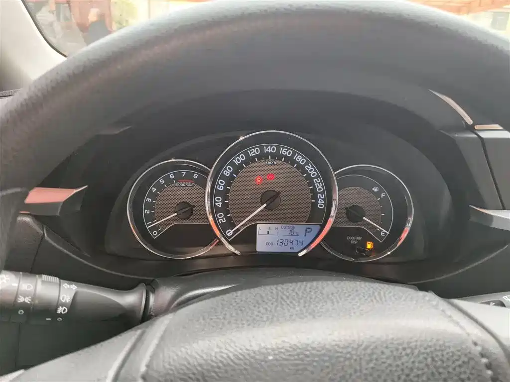Toyota Corolla 2017 1.6L CVT GL фото 12