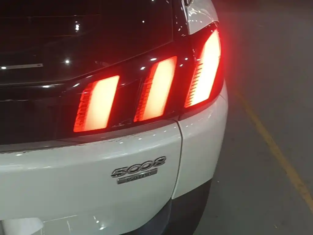 Peugeot 5008 2018 2017 350THP 7-seat Elite Edition