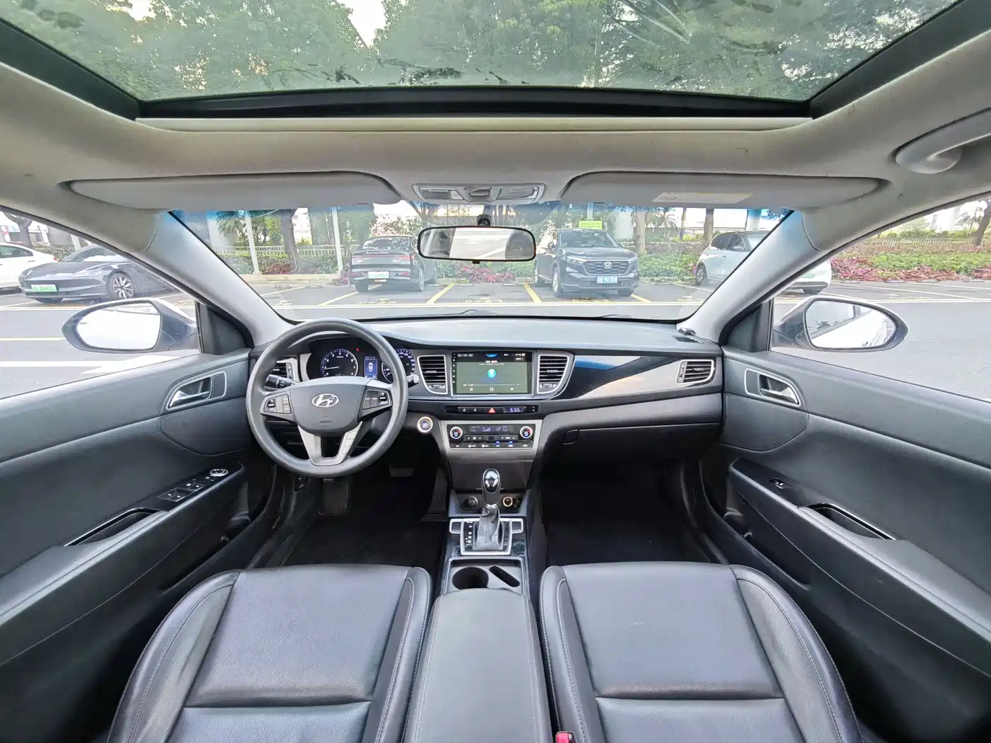Hyundai Mistra 2016 1.8L Automatic Smart GLS фото 14