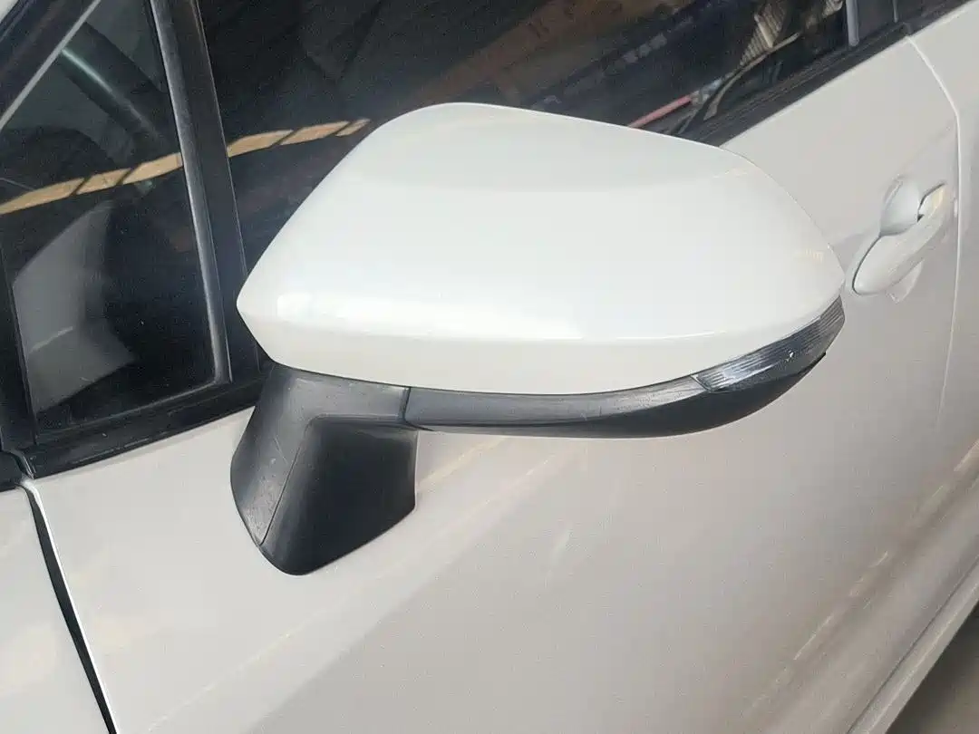 Toyota Corolla 2019 1.2T S-CVT GL-i Luxury Edition фото 12