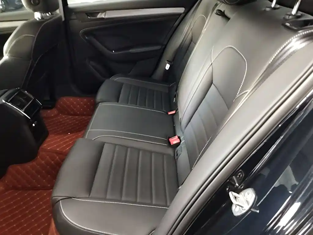 Škoda Superb 2024 2023 Facelift TSI280 DSG Premium Edition