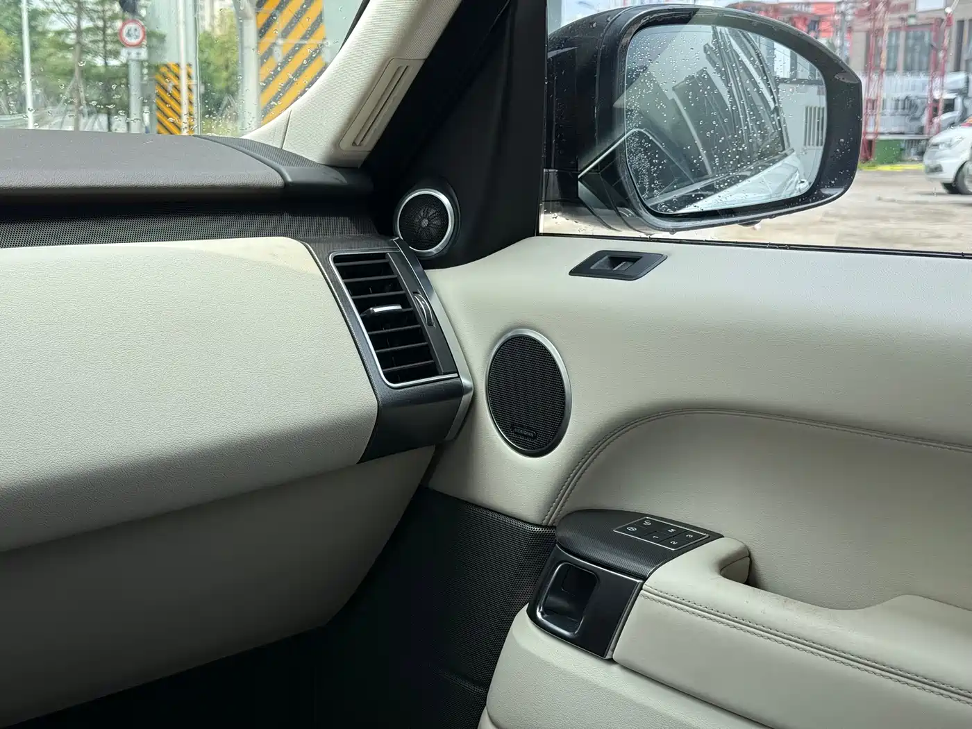 Land Rover Range Rover Sport 2016 Model 3.0 SC V6 HSE DYNAMIC фото 10