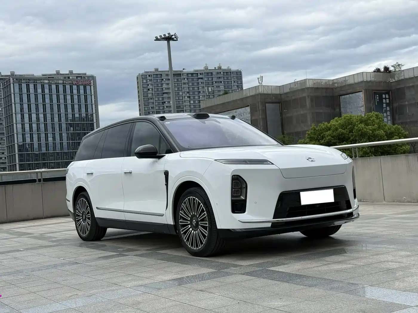 2026 NIO ES8